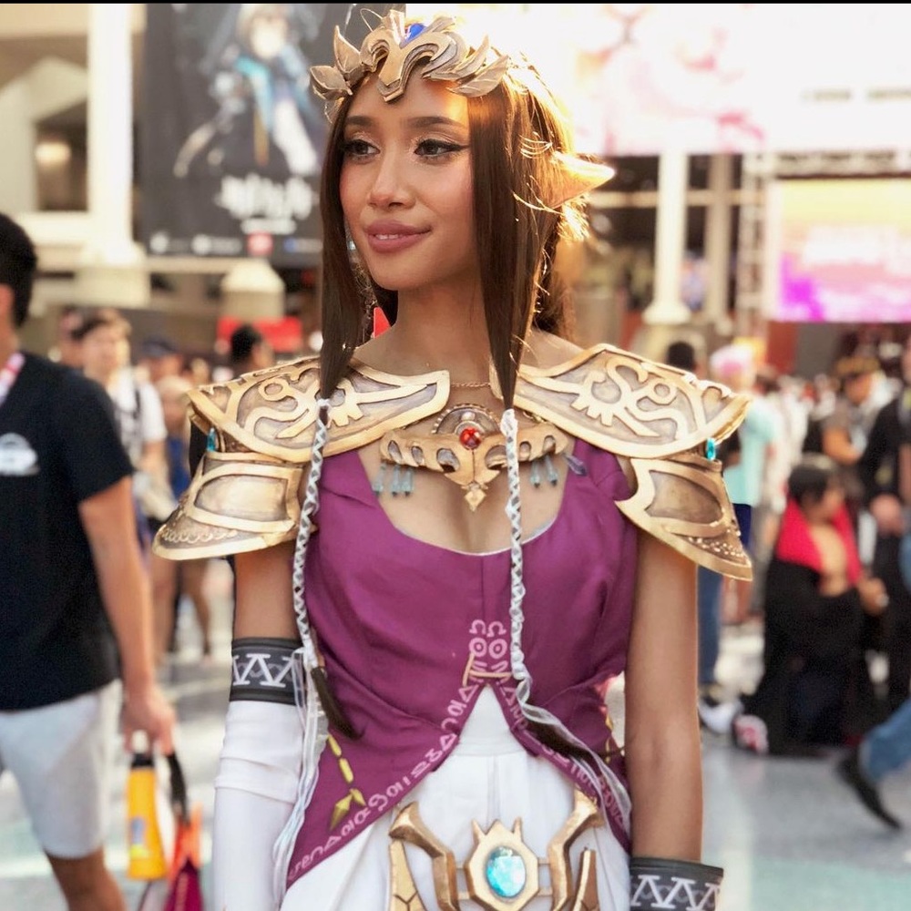 Handmade Twilight Princess Zelda Cosplay Shoulder Armor & Tiara